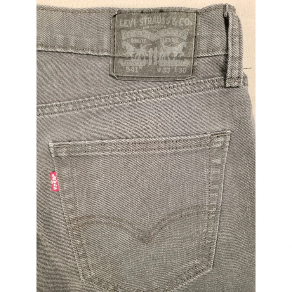Levi's 541 Athletic Taper Jeans Grey‎ Size 33x30 (Measured 28.5